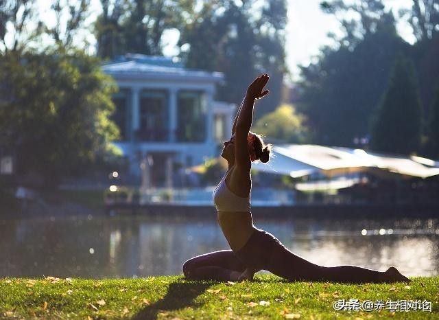 滑膜炎最怕这种“草”，每天敷一敷，或许助你轻松赶走“炎症”