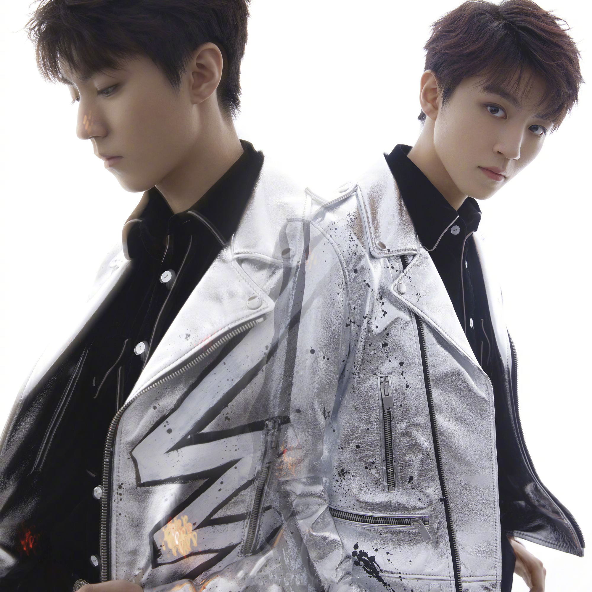 tfboys王俊凯白西装,tfboys十周年王俊凯外套