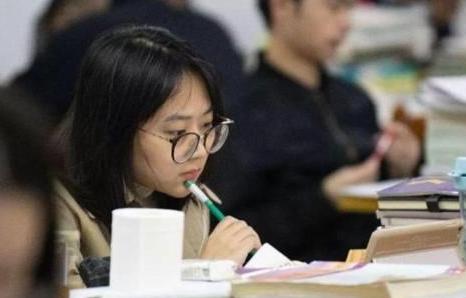 研究生学费最贵的专业,研究生天价学费