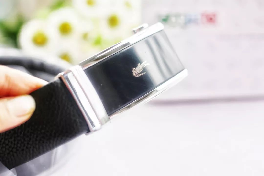 鳄鱼皮带搭配男士,送男朋友腰带推荐小众轻奢