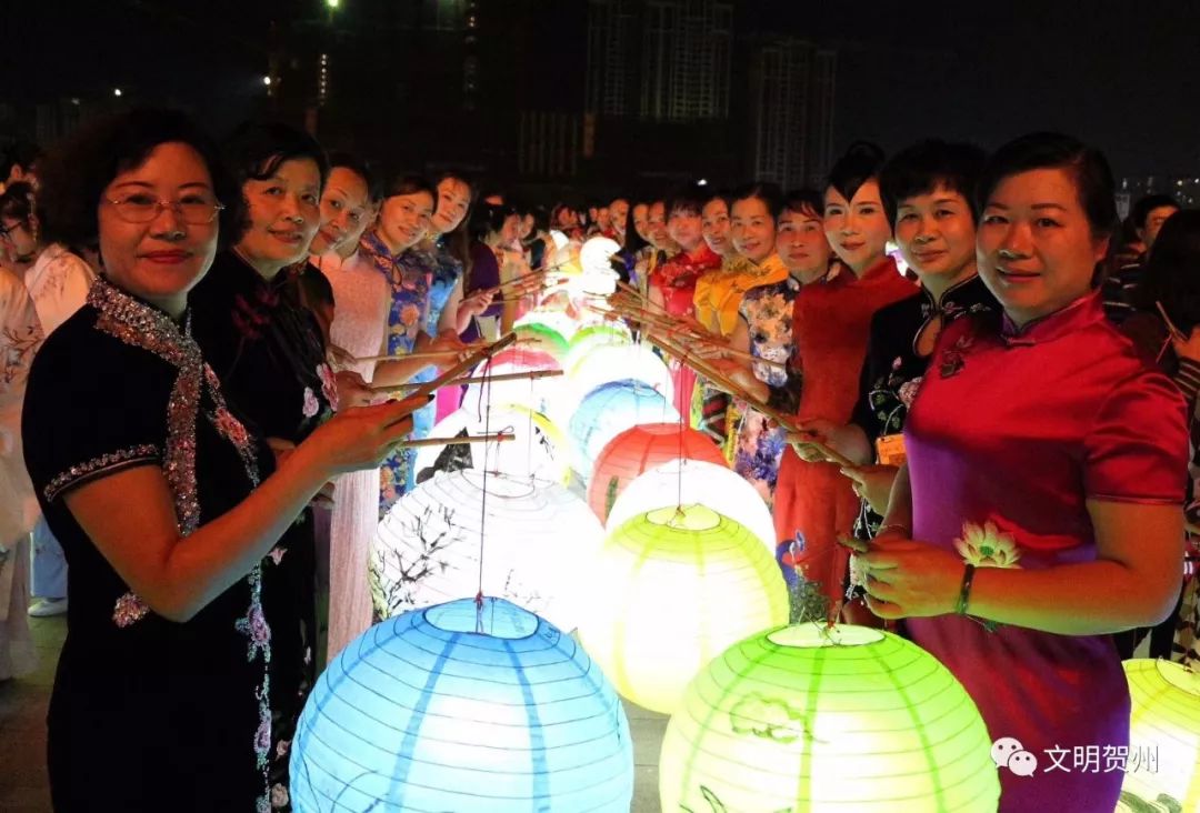 你提着灯笼，我牵着你！这样的元宵节灯会你期待吗？