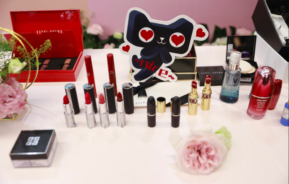 雅诗兰黛2019彩妆三件套,618必buy好物2020化妆品雅诗兰黛