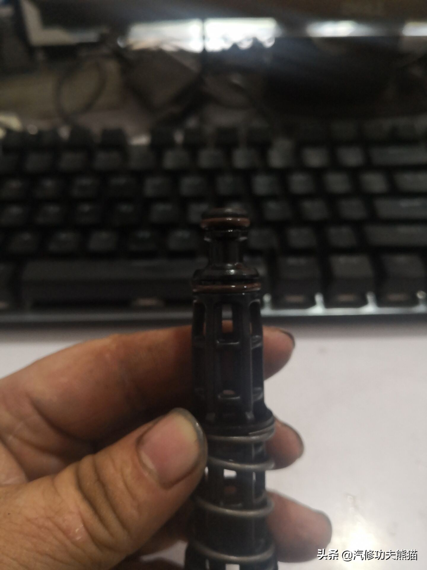 10年斯柯达昊锐1.8t烧机油怎么整,斯柯达昊锐烧机油500公里烧一升