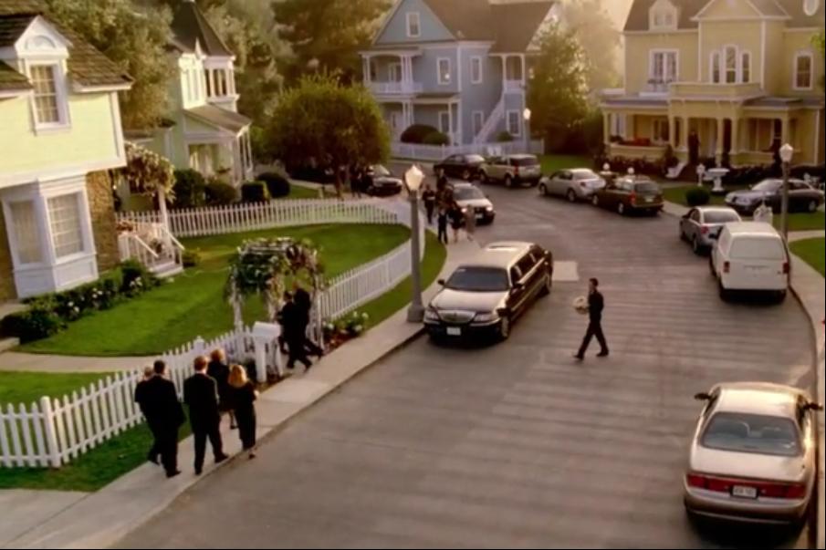 美剧英语天天背：PaymyRespecttoSb