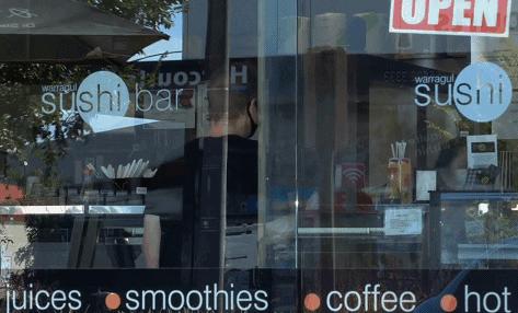 切碎可爱玩具再拼成鬼畜缝合怪，国外手工圈魔改创意大赛惊艳网友