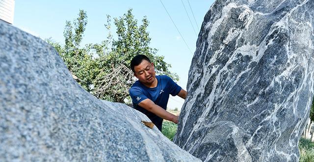 古浪县的巨石,古浪县城的大石头