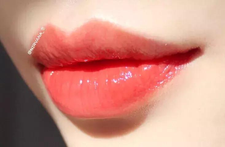 正确涂口红的视频,口红正确涂法不沾杯