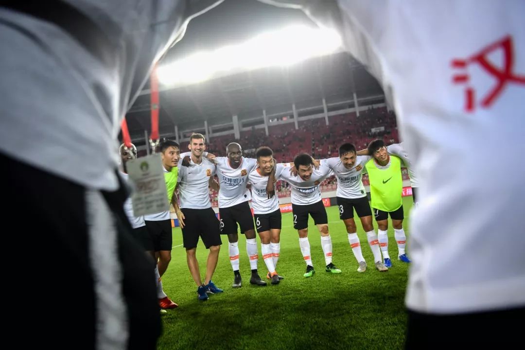 浼楀織鎴愬煄鎶楀嚮鐤儏瑙嗛,浼楀織鎴愬煄鎶楃柅鎯呭悓鑸熷叡娴庤繋鑳滃埄