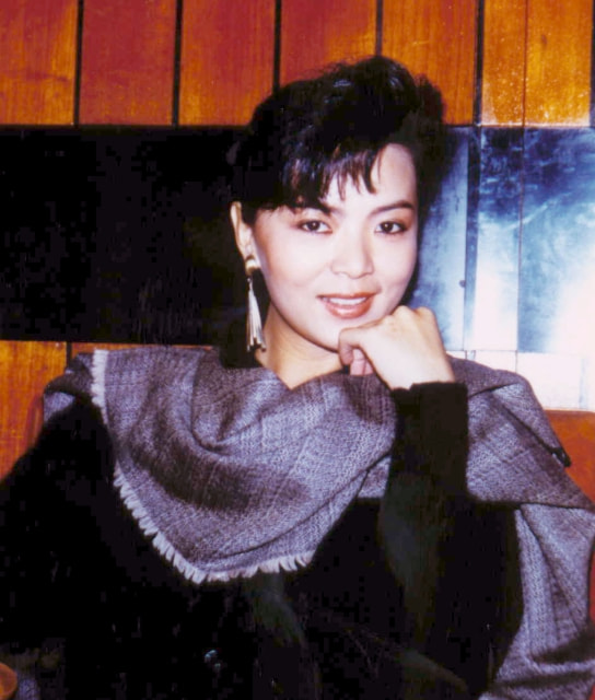 周润发的坎坷之路，曾事业爱情双双陷入低谷，吞食消毒液“自杀”