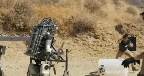 机器人可以打仗吗,机器人拿起枪视频