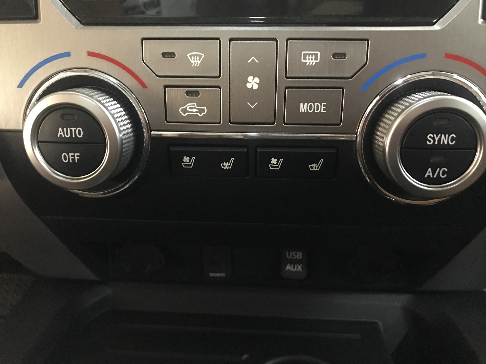 2024款丰田坦途参数视频,2020款丰田坦途皮卡trdpro