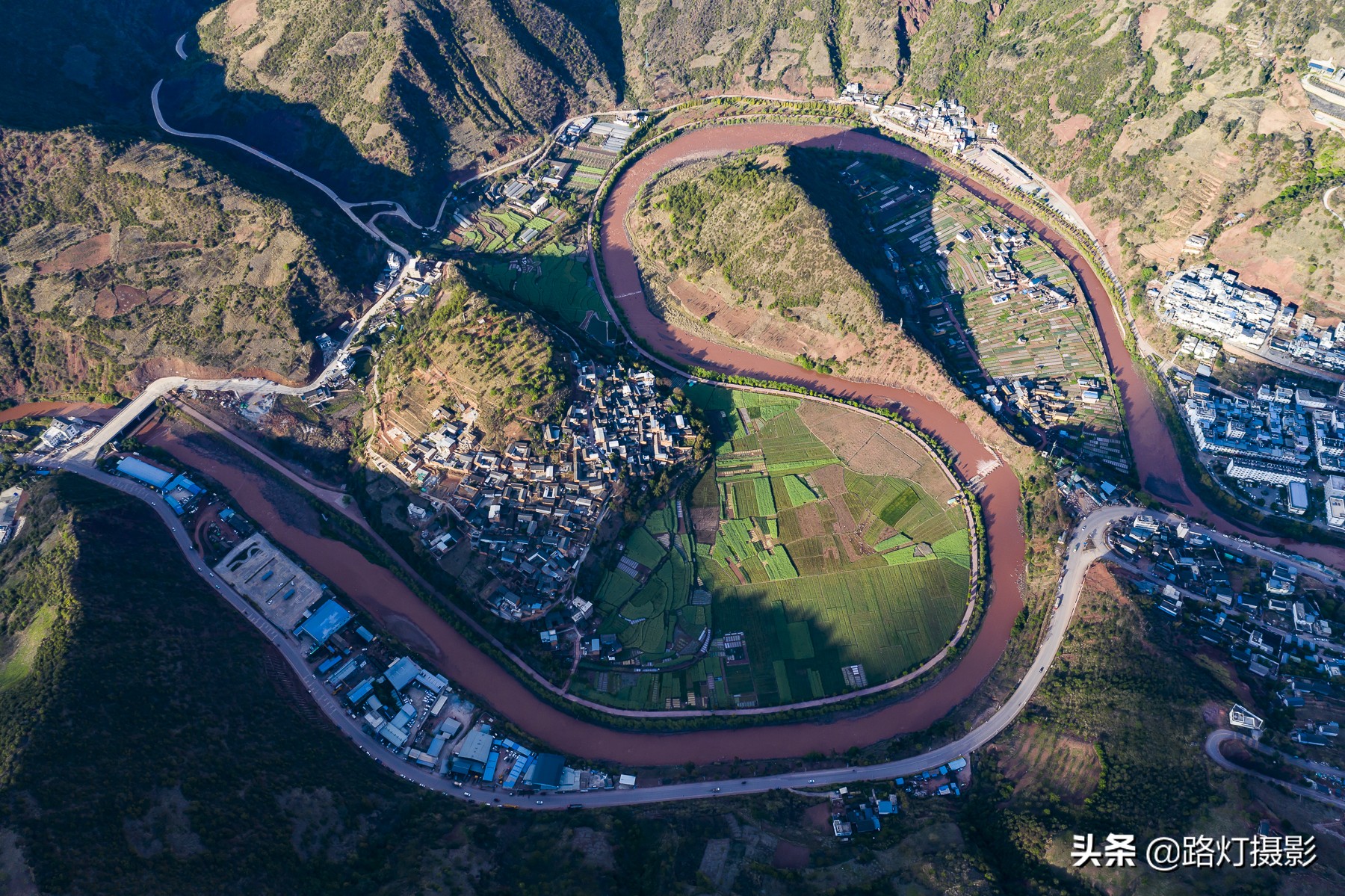 大理风水山水图片,大理云龙天然八卦图