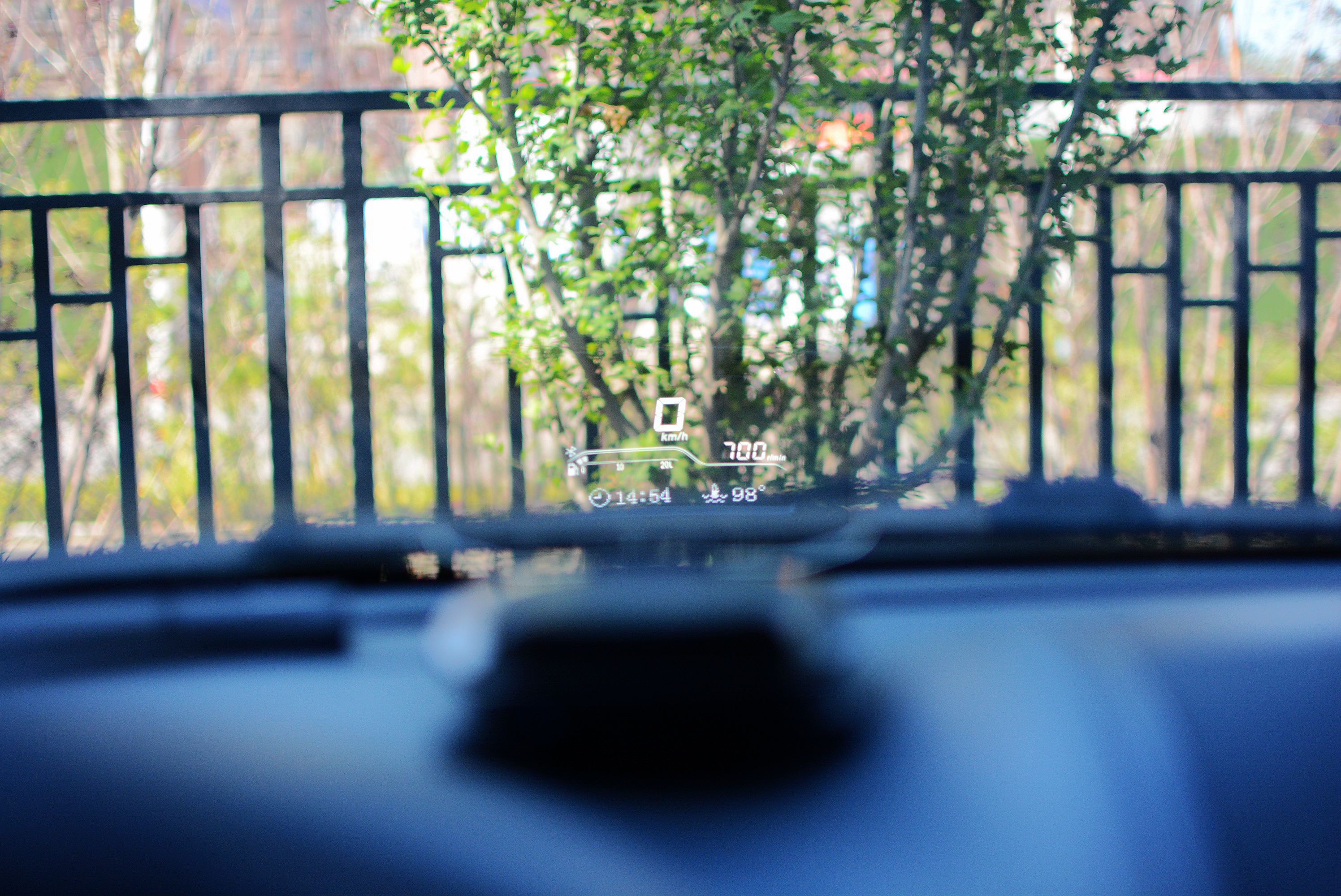 车萝卜hud蓝牙版与智炫版区别,车萝卜hud蓝牙版全面评测