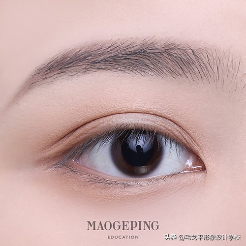 闪闪惹人爱还挺适合化眼妆,闪闪眼妆教程干净高级