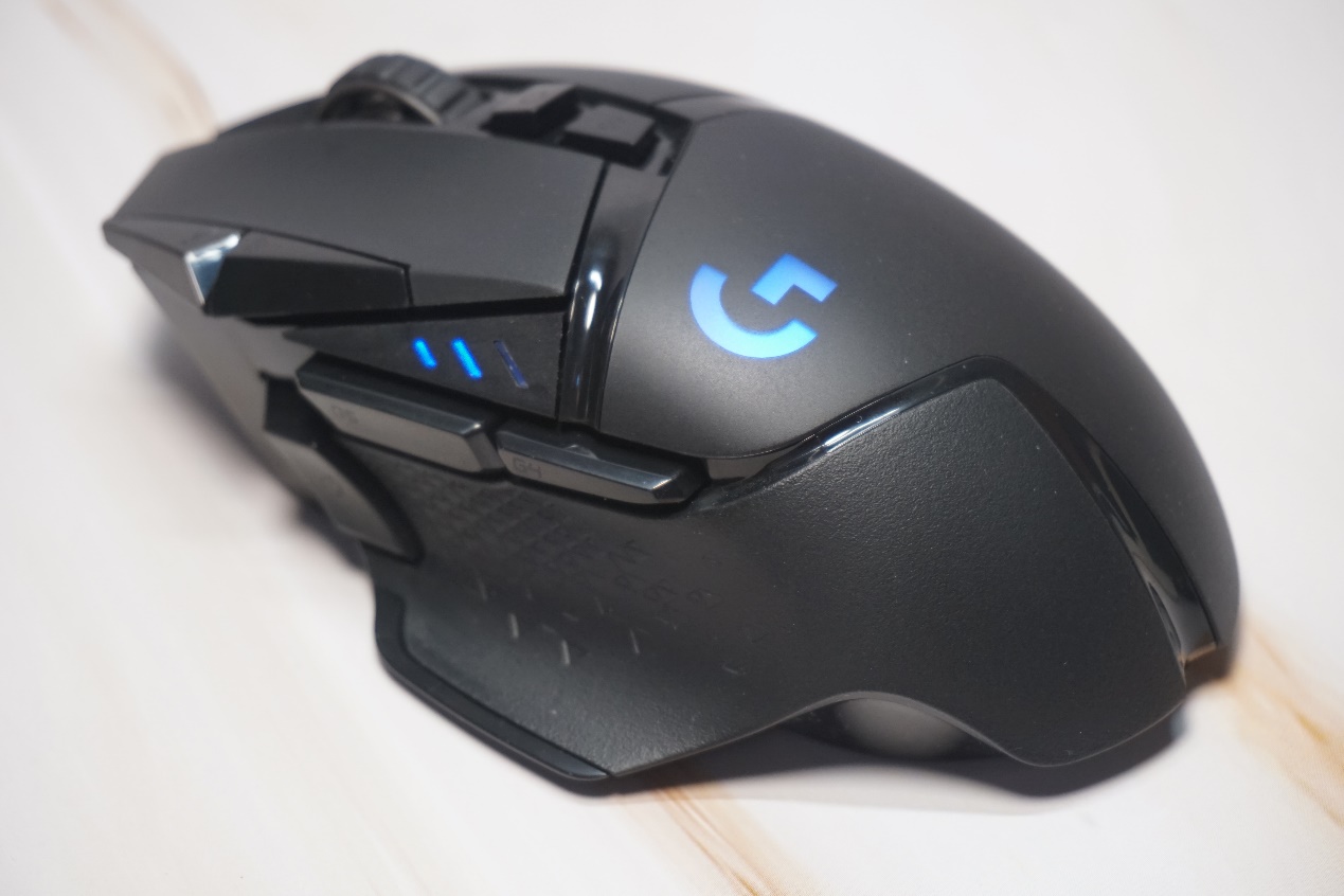 为什么普通鼠标比罗技g502还好用,罗技鼠标g502g402g304哪个顺手