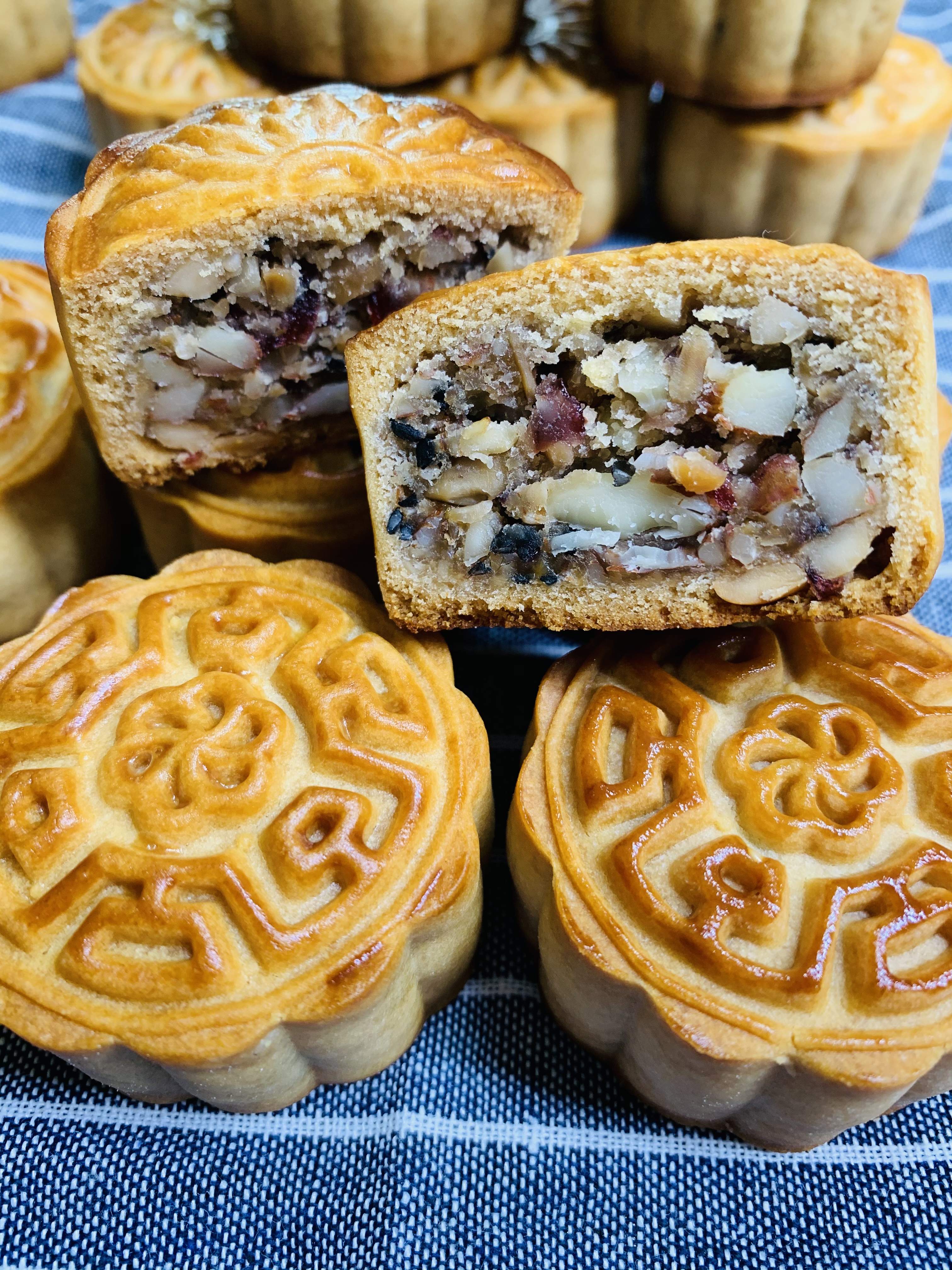 月饼怎么做不太甜,怎么做出来的月饼又酥又软