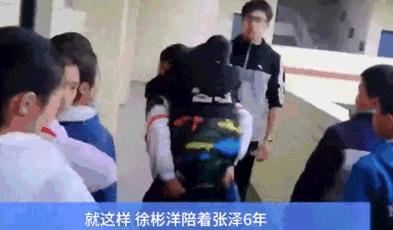 被偷*拍偷**下的20组画面：2019一整年的温暖，全都在这里了