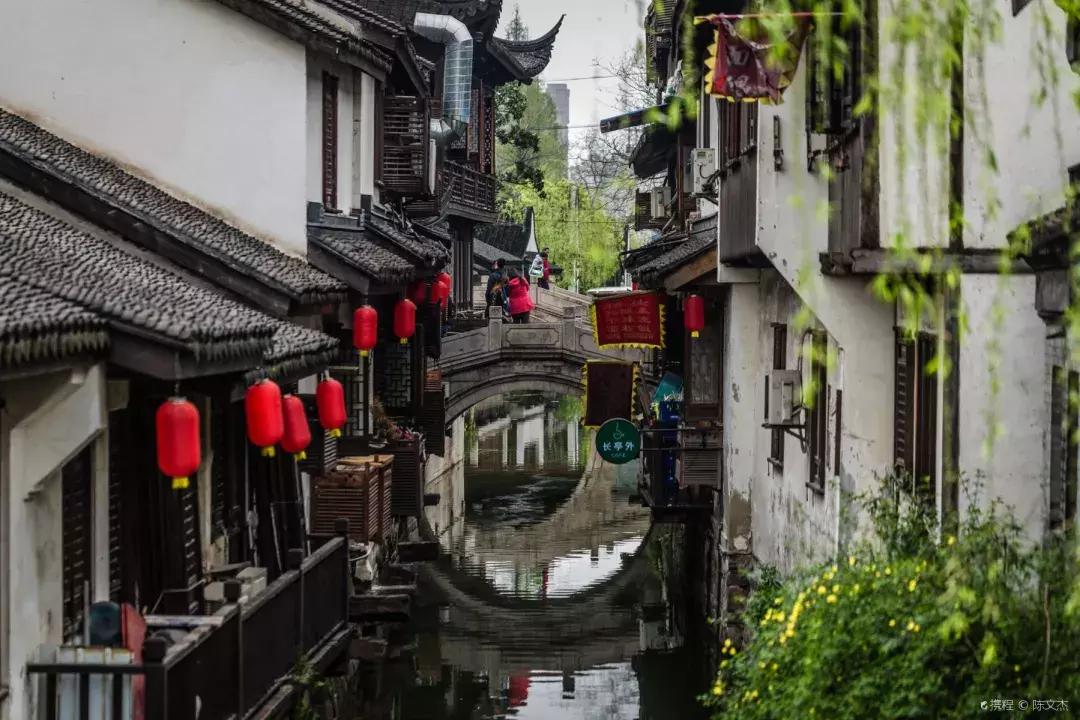 上海周边最值得去的5a夜景古镇,上海一日游古镇最佳路线免费景点