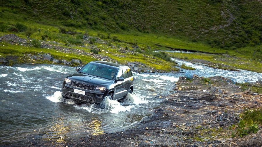 百万suv横评大切诺基,大切诺基全尺寸suv