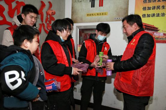 小屋故事|龙口市东方青少年社会事务服务中心用爱搭建“希望小屋”