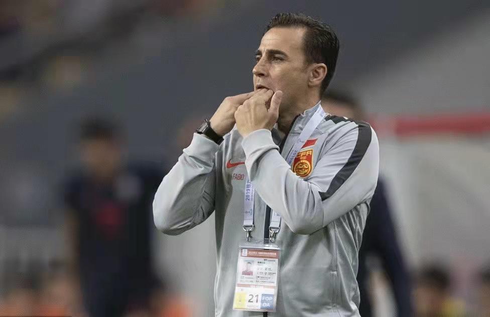 教练的奇葩行为,主教练搞笑名场面