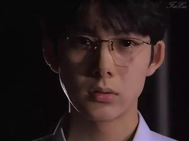 他是世纪美少年，她帅到掰弯无数小姐姐，相恋10年不婚的神仙眷侣