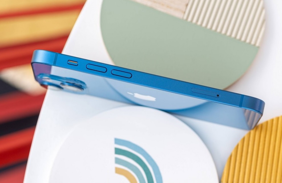 小屏手机还值得购买吗？苹果13Mini体验：续航强劲，拍照惊人