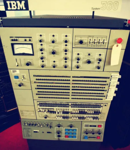 全球互联网巨头往事丨过去30年，中国以芯片为代价换回了云计算