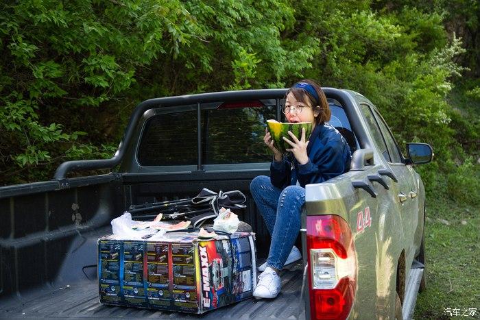 自驾开皮卡还是越野,自驾开皮卡