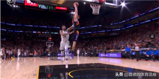 布克恶意犯规字母哥,字母哥犯规布克