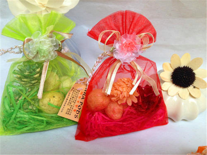 毛衣衣服缩水了怎么能恢复原样,毛衣洗缩水咋恢复