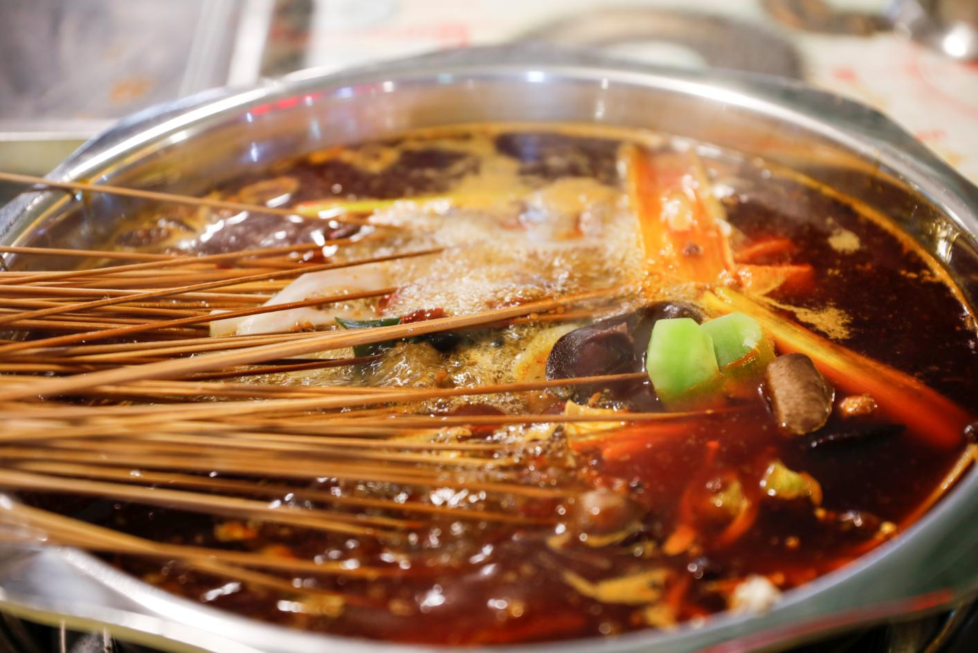 热门小吃创业零基础教学特色小吃,学校门口便宜又实惠又火爆的小吃