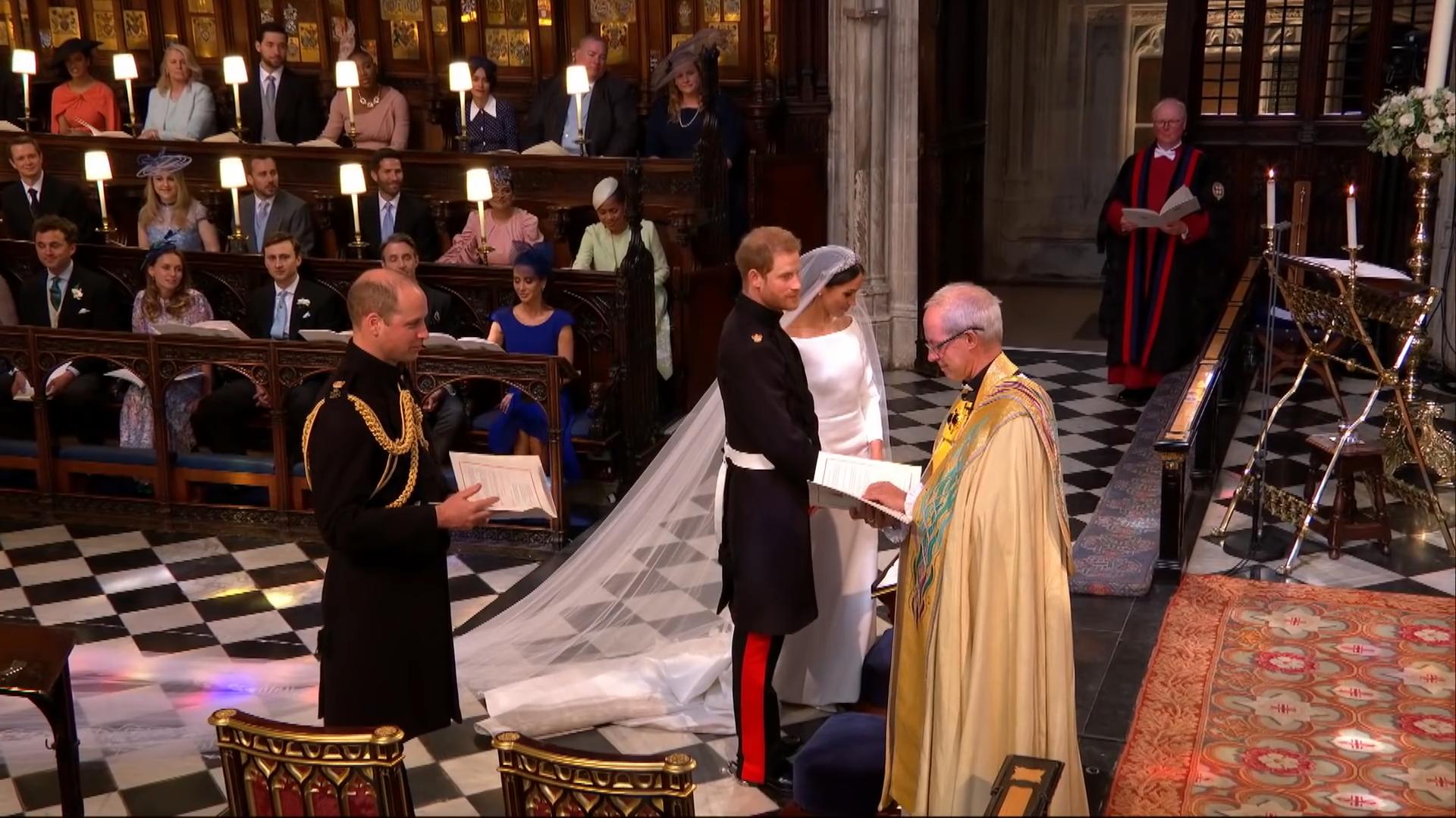 哈里梅根结婚誓言,哈里王子和英国皇室婚礼
