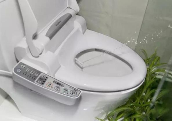 智能马桶盖有必要装吗？用过半年后才知道，很多人想错了