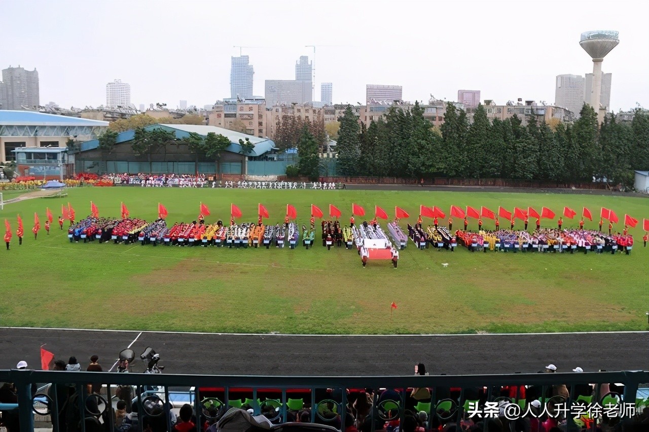 昆明市第八中学中考喜报,昆明市第八中学在哪里