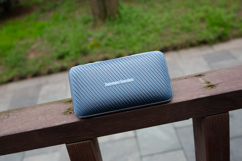 开箱旅行伴侣：哈曼卡顿ESQUIREMINI2