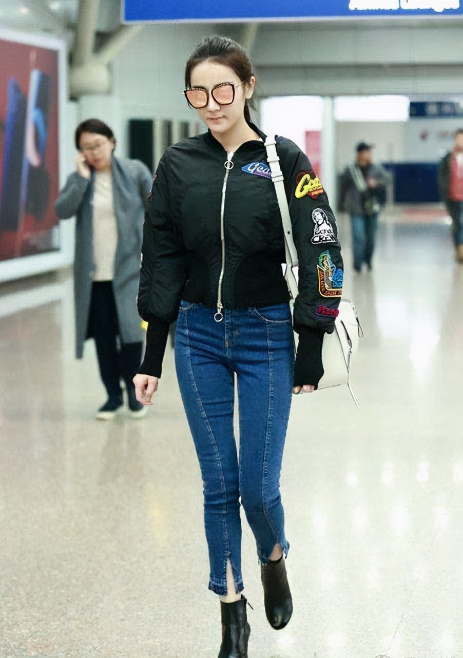 紧身裤的缺点,紧身裤搭配什么裤子最好看