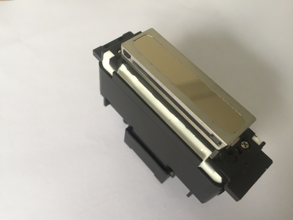 uv卷材喷绘机用什么喷头好,滨湖uv平板喷绘机喷头调换