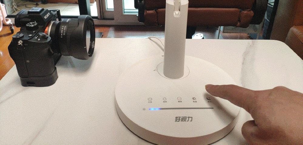 护眼台灯台式和落地款如何选,高性价比护眼台灯选择