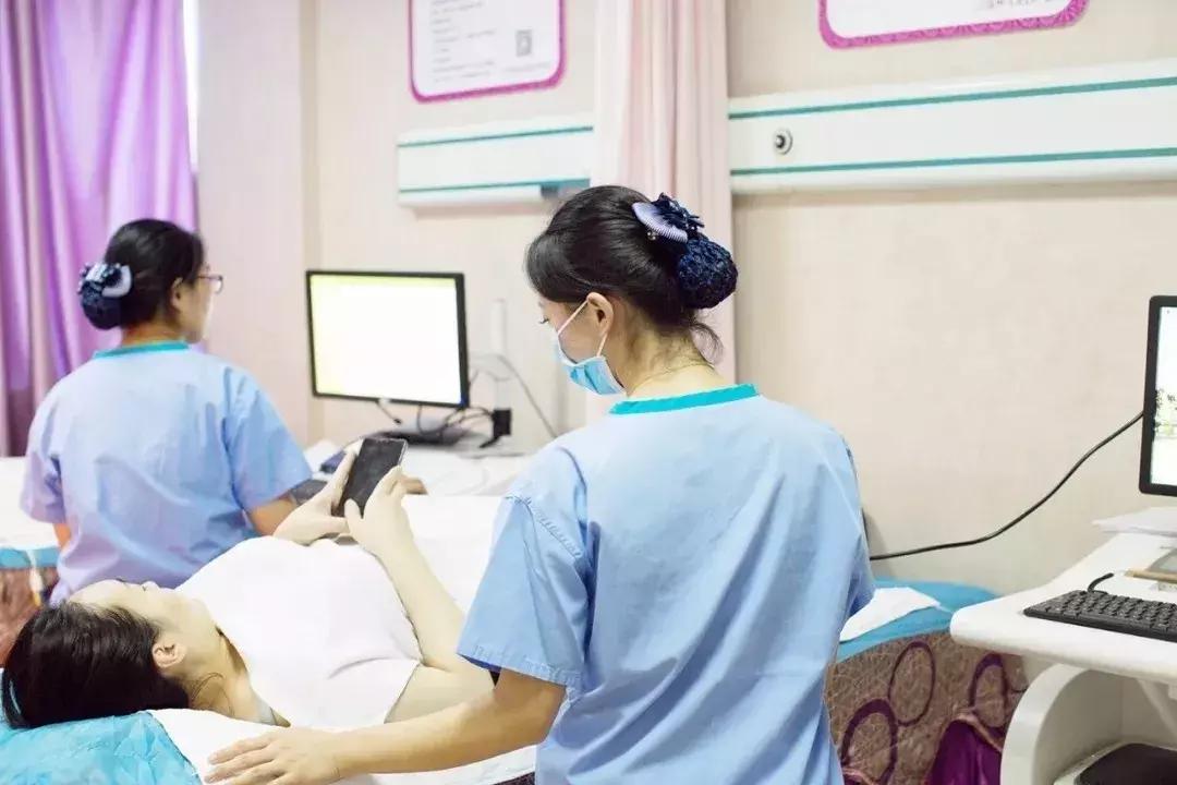 这是家什么神仙医院，三人间顺产+医保报销=免费生娃