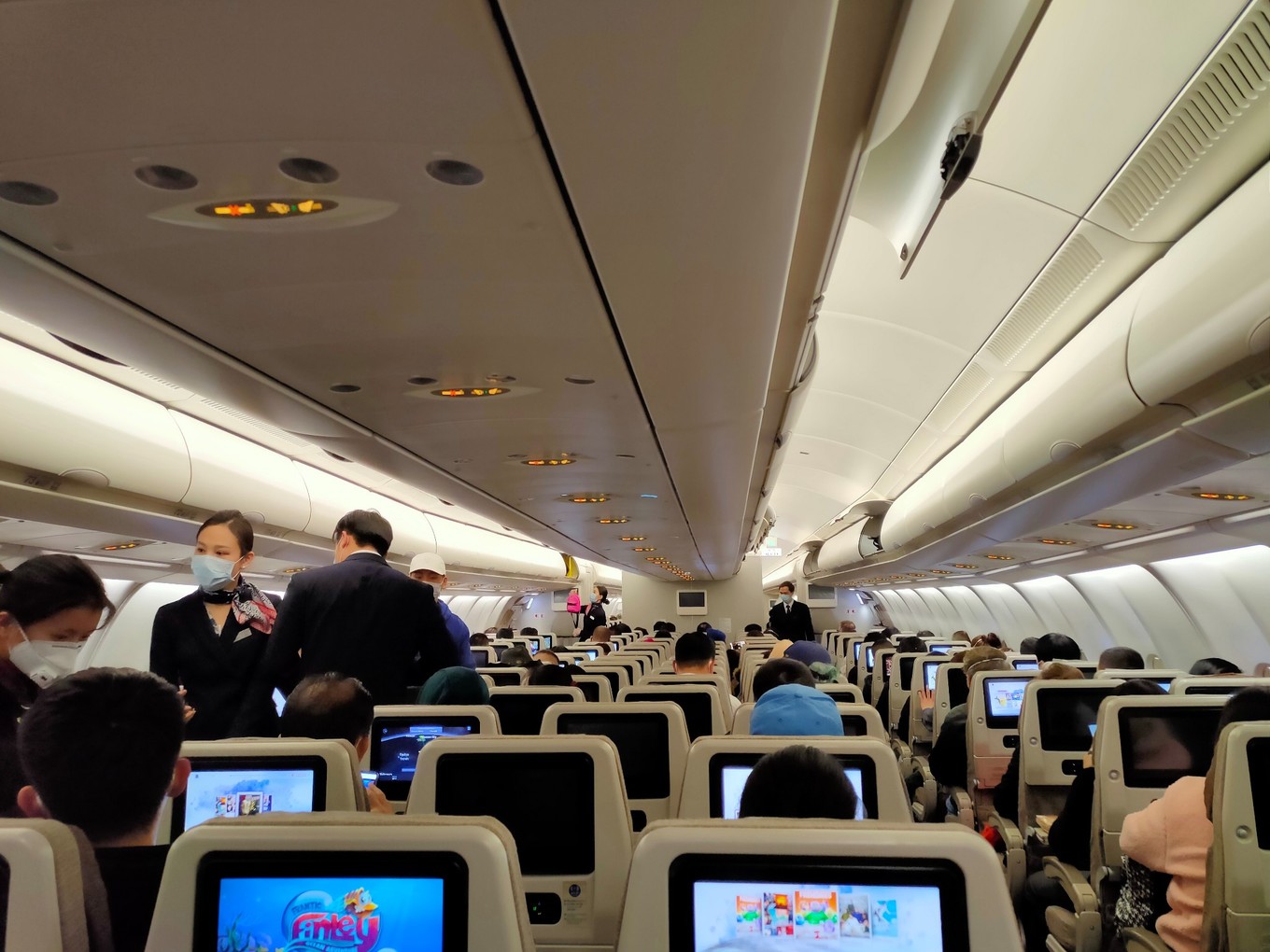 实弹射击or公墓拍大片？| 跟90后小伙儿在马尼拉“玩儿很野”