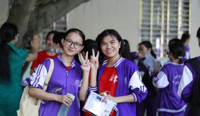 奥运女子射击冠军杨倩简介,杨倩获得奥运冠军