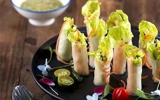 12位大厨拿手绝密配方,10款大厨特色菜款款热卖