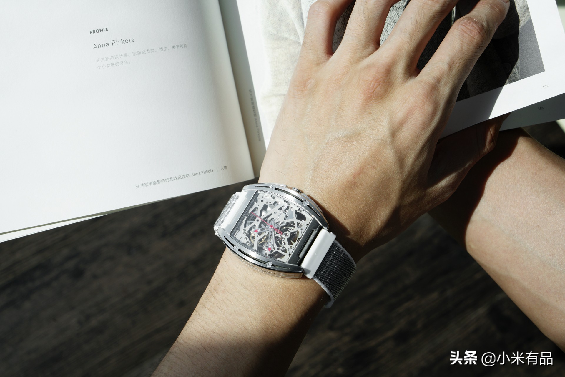 搭配大表盘手表的穿搭,表盘简约的手表穿搭