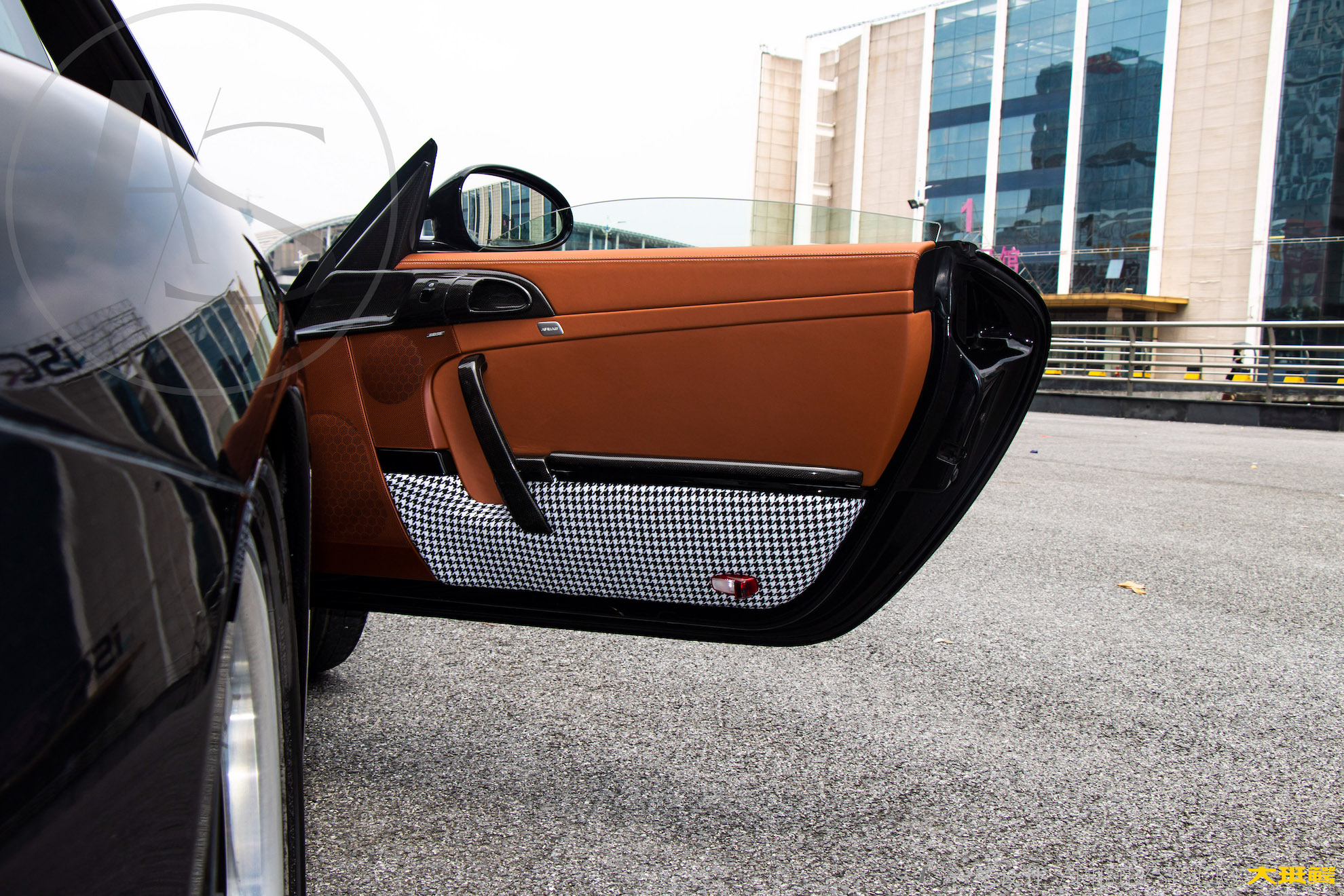 保时捷911与718跑车的区别,保时捷911turbos992敞篷跑车