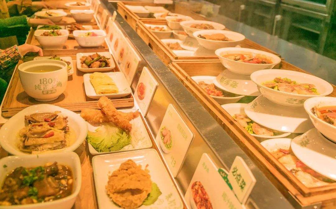 老乡鸡的团餐给店长几个点,老乡鸡带给餐饮行业的思考