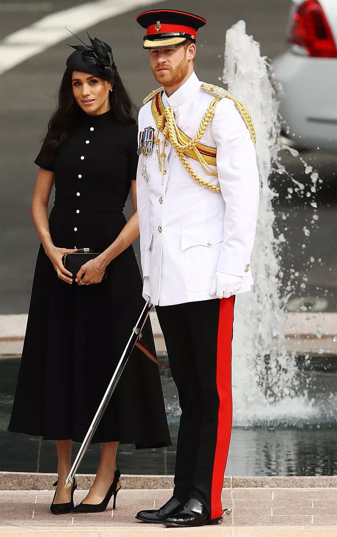 菲利普亲王劝哈里不要娶演员，但孙子执着爱梅根，98岁爷爷也没辙