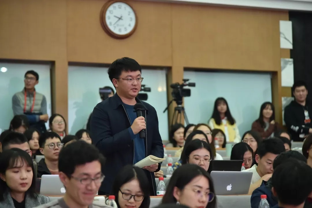 人民大学宣讲会视频,人民大学抢话筒视频