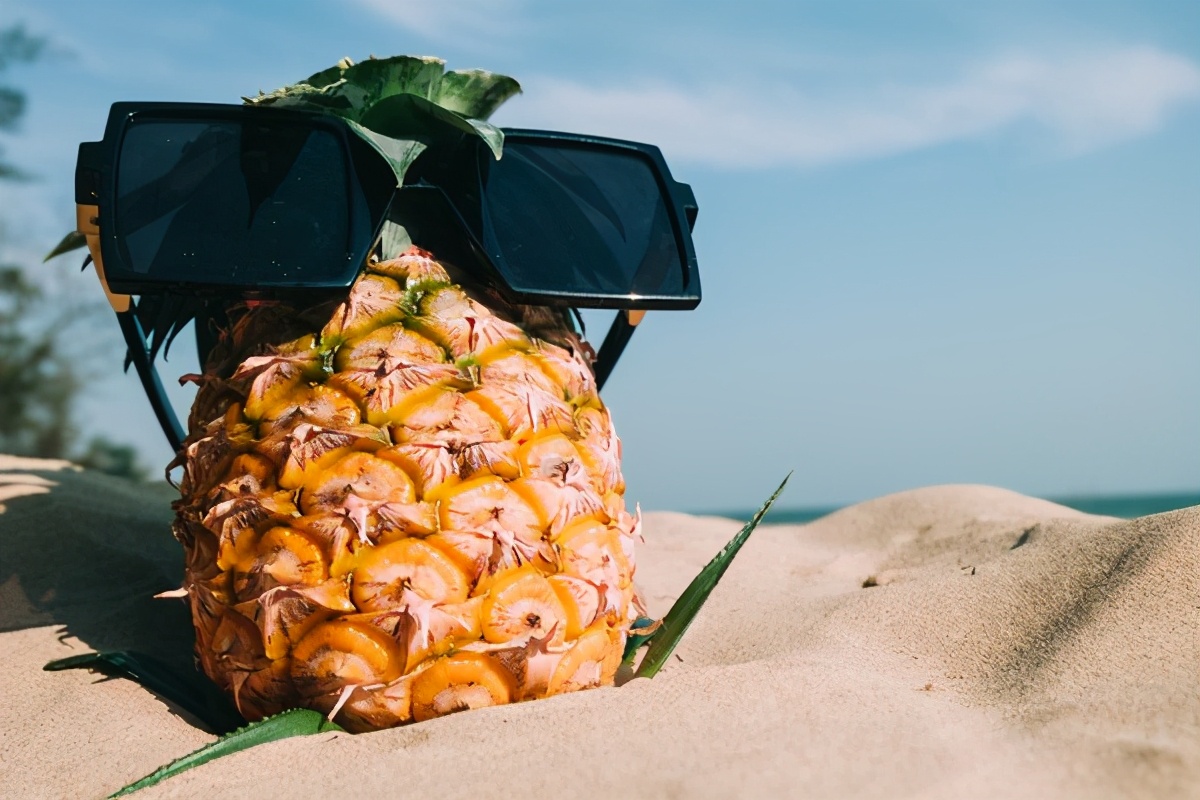 菲律宾菠萝什么颜色好吃,菲律宾菠萝和越南菠萝