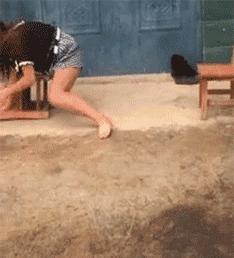 小萝莉搞笑图片,搞笑gif我知道你是个妹子